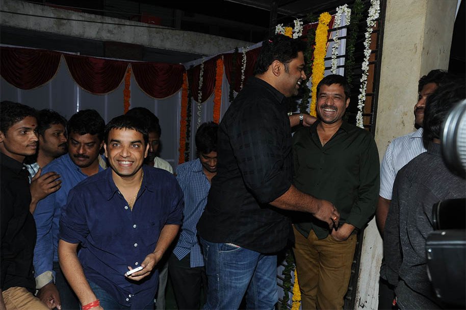 Yevadu-Trailer-Launch-at-Sandhya-70MM
